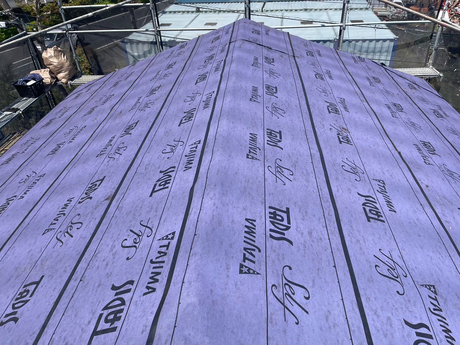 ルーフィング貼り